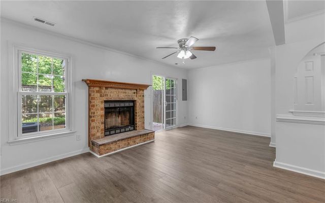 340 Middle Oaks DR, Chesapeake, VA 23322