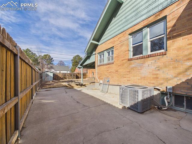 2511 N Greenwood Street, Pueblo, CO 81003