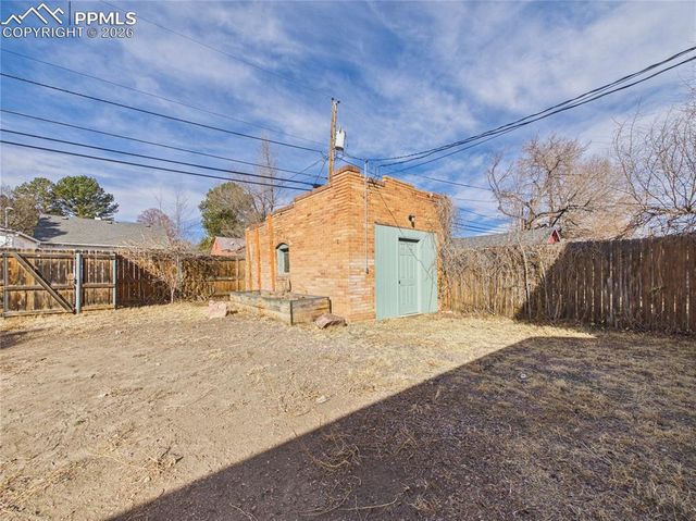 2511 N Greenwood Street, Pueblo, CO 81003