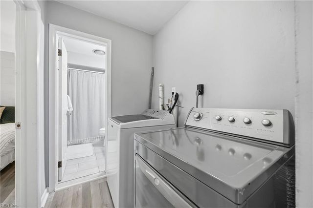 10 Barron DR, Newport News, VA 23608