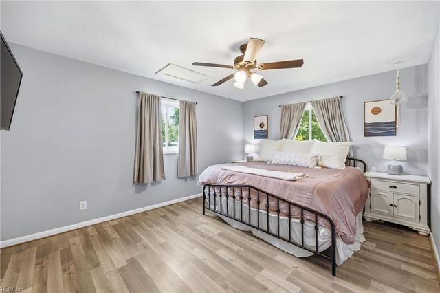 10 Barron DR, Newport News, VA 23608