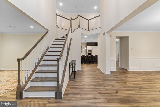 1045 OAK RIDGE DR, Horsham, PA 19044