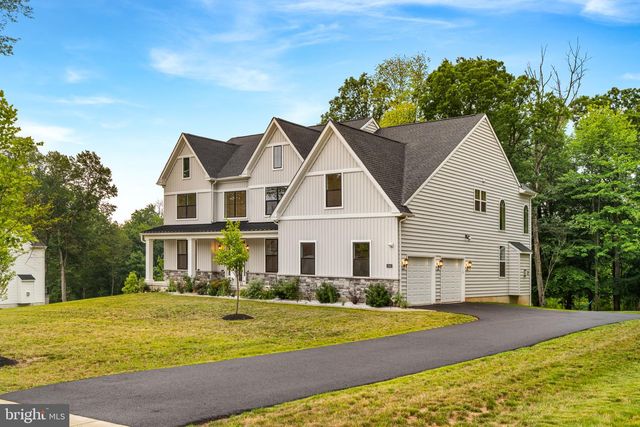 1045 OAK RIDGE DR, Horsham, PA 19044