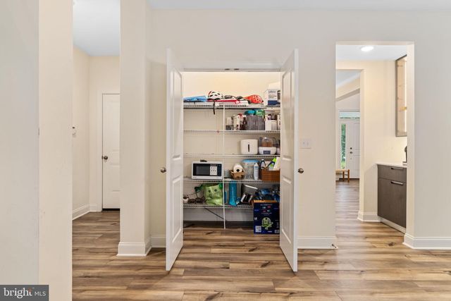 1045 OAK RIDGE DR, Horsham, PA 19044
