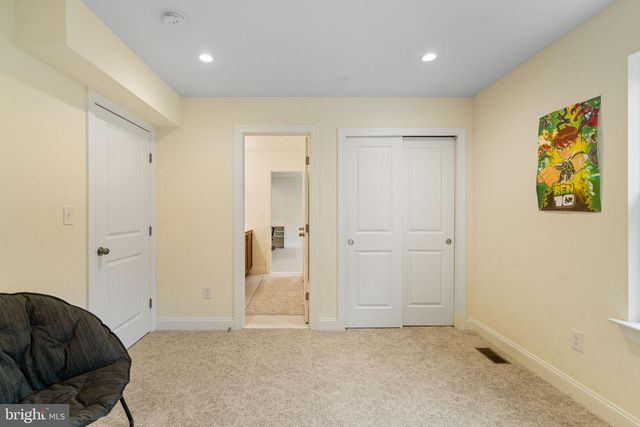 1045 OAK RIDGE DR, Horsham, PA 19044