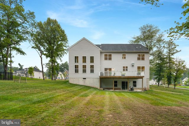 1045 OAK RIDGE DR, Horsham, PA 19044
