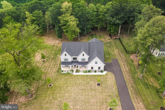 1045 OAK RIDGE DR, Horsham, PA 19044