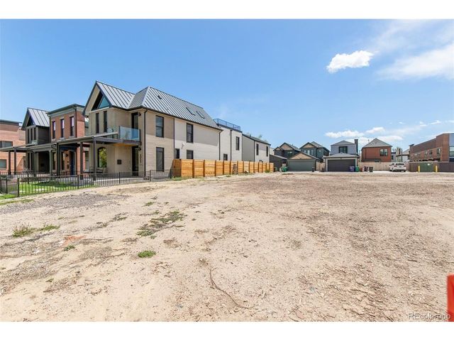 3044 Champa St, Denver, CO 80205