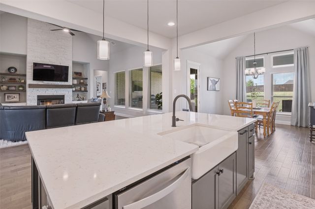 851 Horseshoe Meadows Drive, Waxahachie, TX 75167