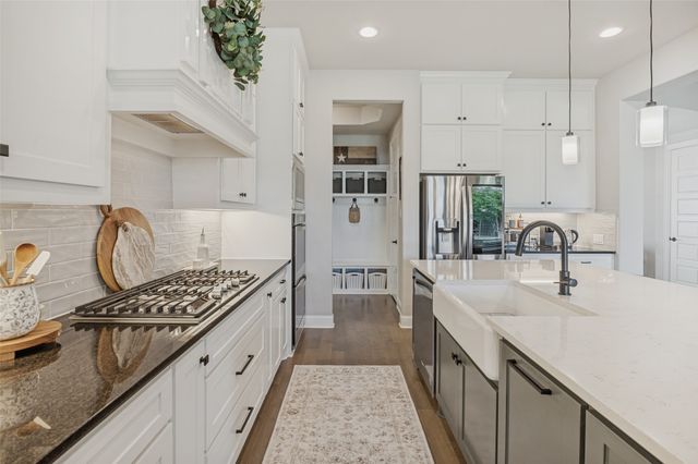 851 Horseshoe Meadows Drive, Waxahachie, TX 75167