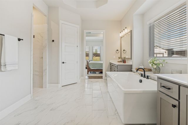 851 Horseshoe Meadows Drive, Waxahachie, TX 75167