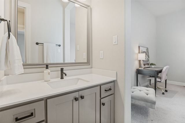 851 Horseshoe Meadows Drive, Waxahachie, TX 75167