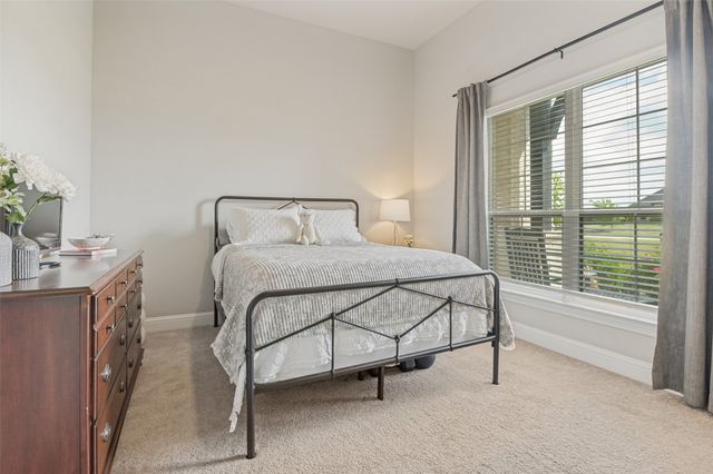 851 Horseshoe Meadows Drive, Waxahachie, TX 75167