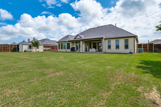 851 Horseshoe Meadows Drive, Waxahachie, TX 75167