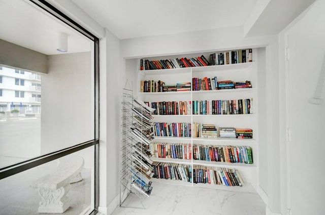 3221 S Ocean Boulevard 207, Highland Beach, FL 33487