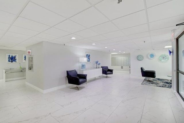 3221 S Ocean Boulevard 207, Highland Beach, FL 33487