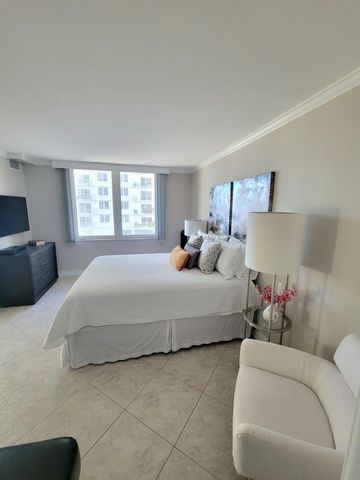 3221 S Ocean Boulevard 207, Highland Beach, FL 33487