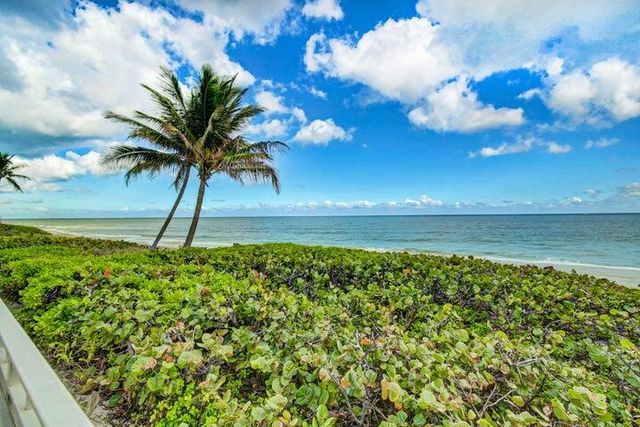 3221 S Ocean Boulevard 207, Highland Beach, FL 33487