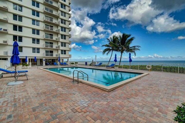 3221 S Ocean Boulevard 207, Highland Beach, FL 33487