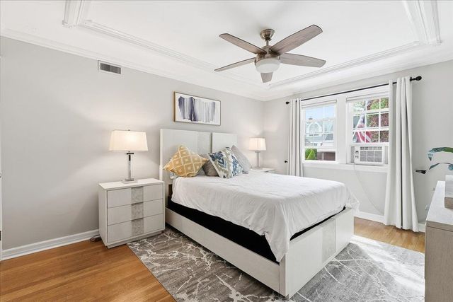 6 PARKSIDE LANE, Bayonne, NJ 07002