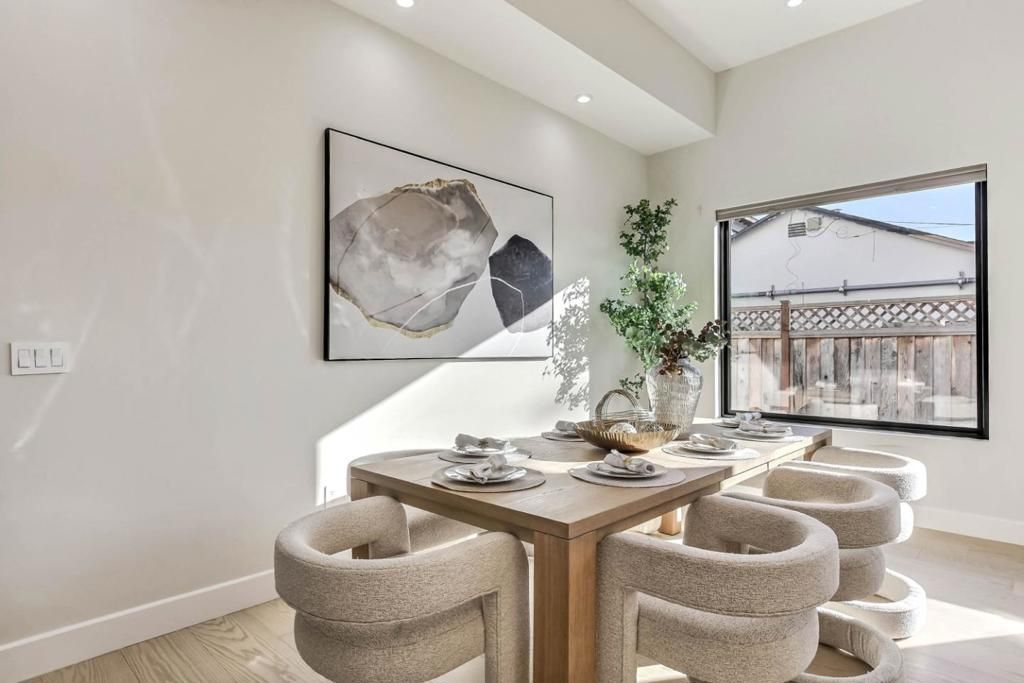 Image 12 of property listing at 10080 S Tantau Avenue, Cupertino, CA 95014