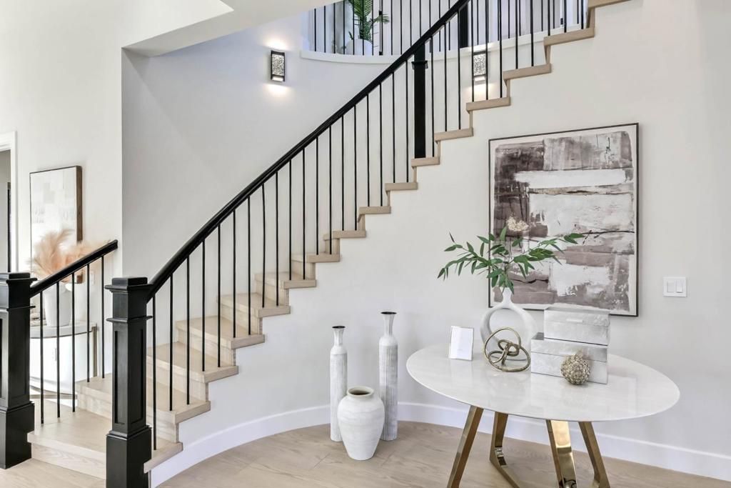 Image 20 of property listing at 10080 S Tantau Avenue, Cupertino, CA 95014