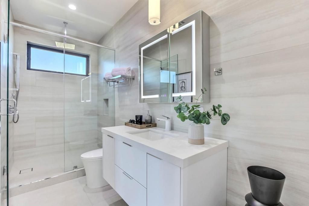 Image 36 of property listing at 10080 S Tantau Avenue, Cupertino, CA 95014