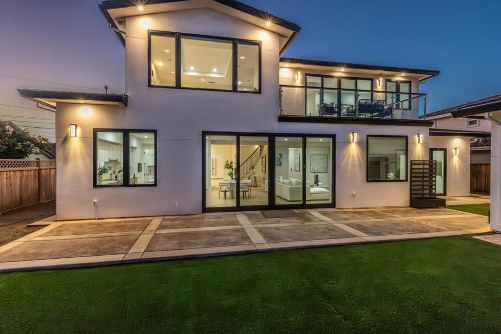 Image 48 of property listing at 10080 S Tantau Avenue, Cupertino, CA 95014