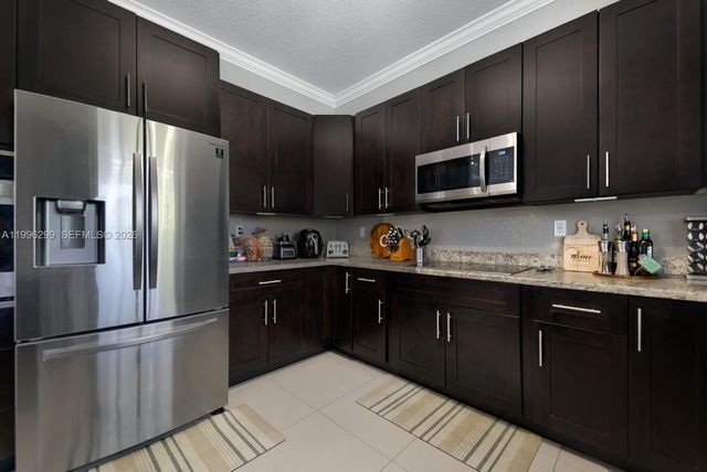 19781 SW 84th Ct, Cutler Bay, FL 33189