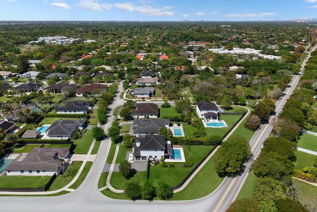 19781 SW 84th Ct, Cutler Bay, FL 33189
