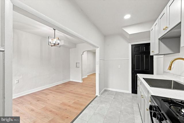 2605 S ROBINSON ST, Philadelphia, PA 19142