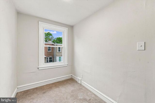 2605 S ROBINSON ST, Philadelphia, PA 19142