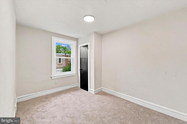 2605 S ROBINSON ST, Philadelphia, PA 19142