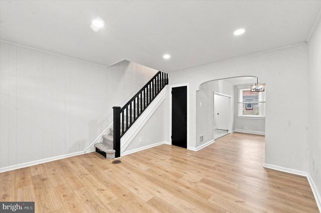 2605 S ROBINSON ST, Philadelphia, PA 19142