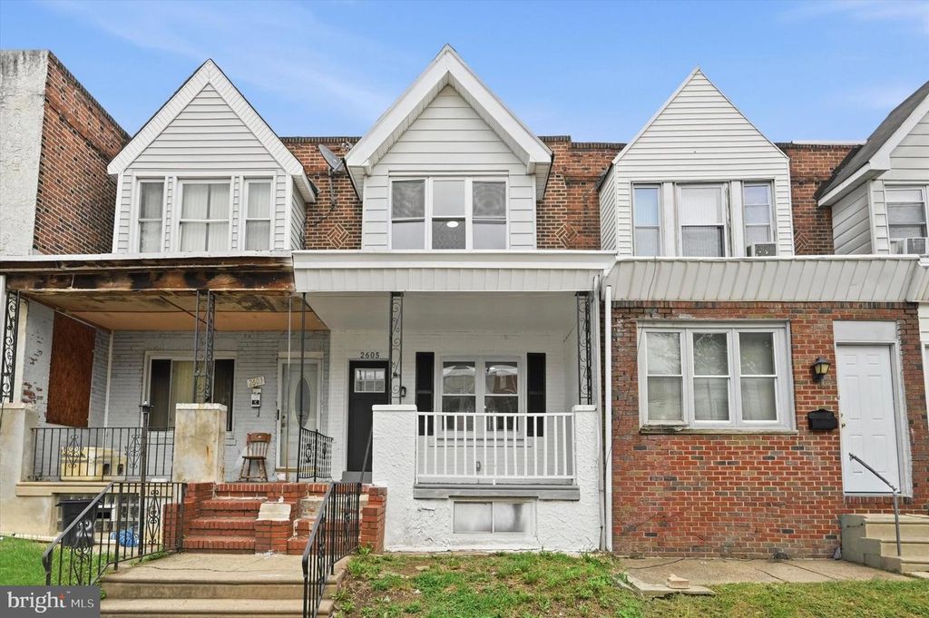 2605 S ROBINSON ST, Philadelphia, PA 19142