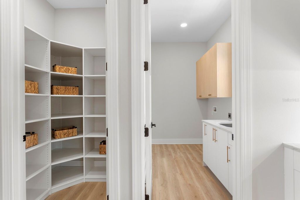 Image 17 of property listing at 5210 BAYSHORE BOULEVARD 3, Tampa, FL 33611