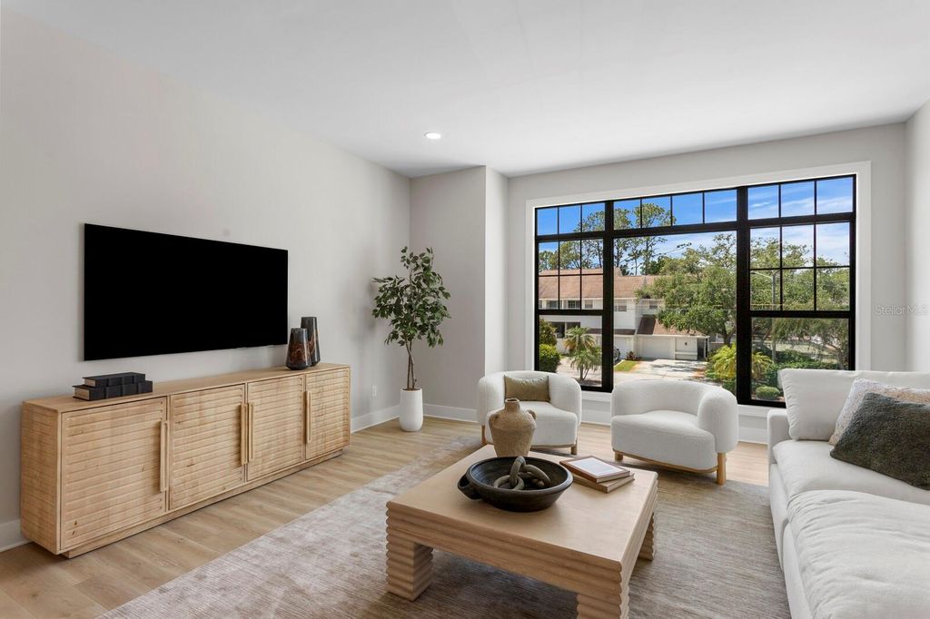 Image 23 of property listing at 5210 BAYSHORE BOULEVARD 3, Tampa, FL 33611