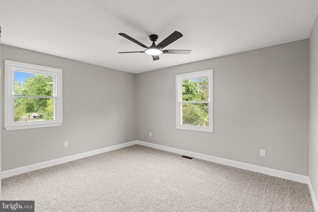 48 LAY DR, Franklinville, NJ 08322