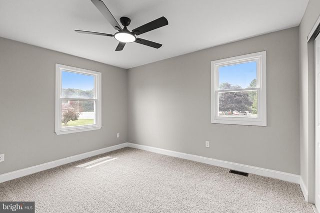 48 LAY DR, Franklinville, NJ 08322