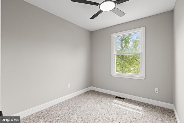 48 LAY DR, Franklinville, NJ 08322