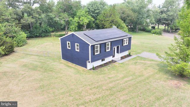 48 LAY DR, Franklinville, NJ 08322