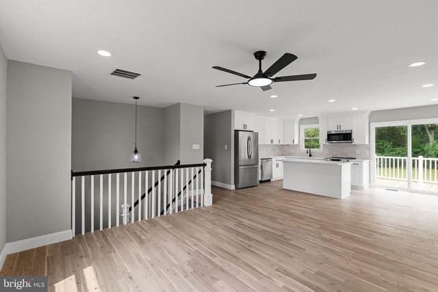 48 LAY DR, Franklinville, NJ 08322
