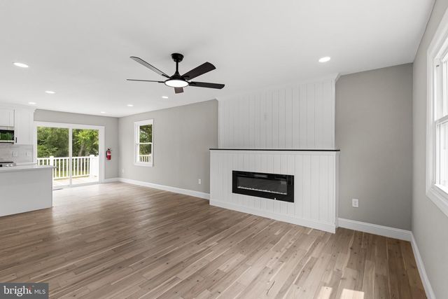 48 LAY DR, Franklinville, NJ 08322