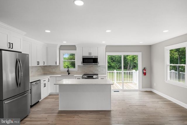 48 LAY DR, Franklinville, NJ 08322