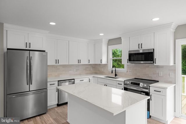 48 LAY DR, Franklinville, NJ 08322