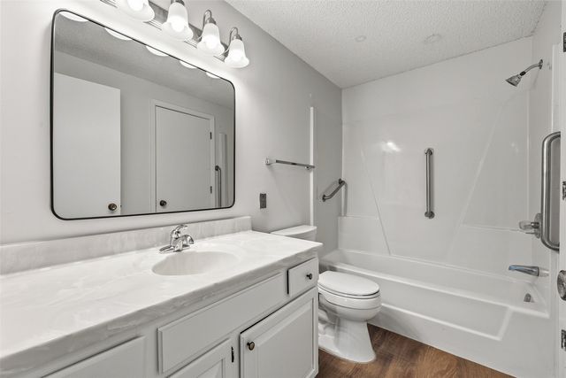 2131 1st Avenue SE 116, Cedar Rapids, IA 52403