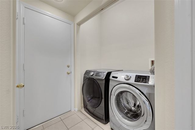10356 Rocky Waters Avenue, Las Vegas, NV 89129