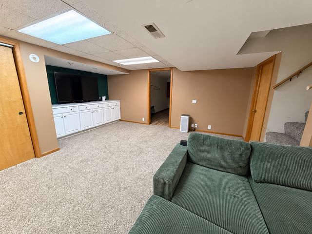 7302 Hillside Road, Crystal Lake, IL 60012