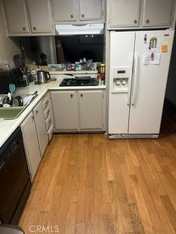 8811 Canoga 340, Canoga Park, CA 91304