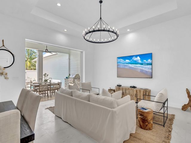 75 Strand Drive, Vero Beach, FL 32963